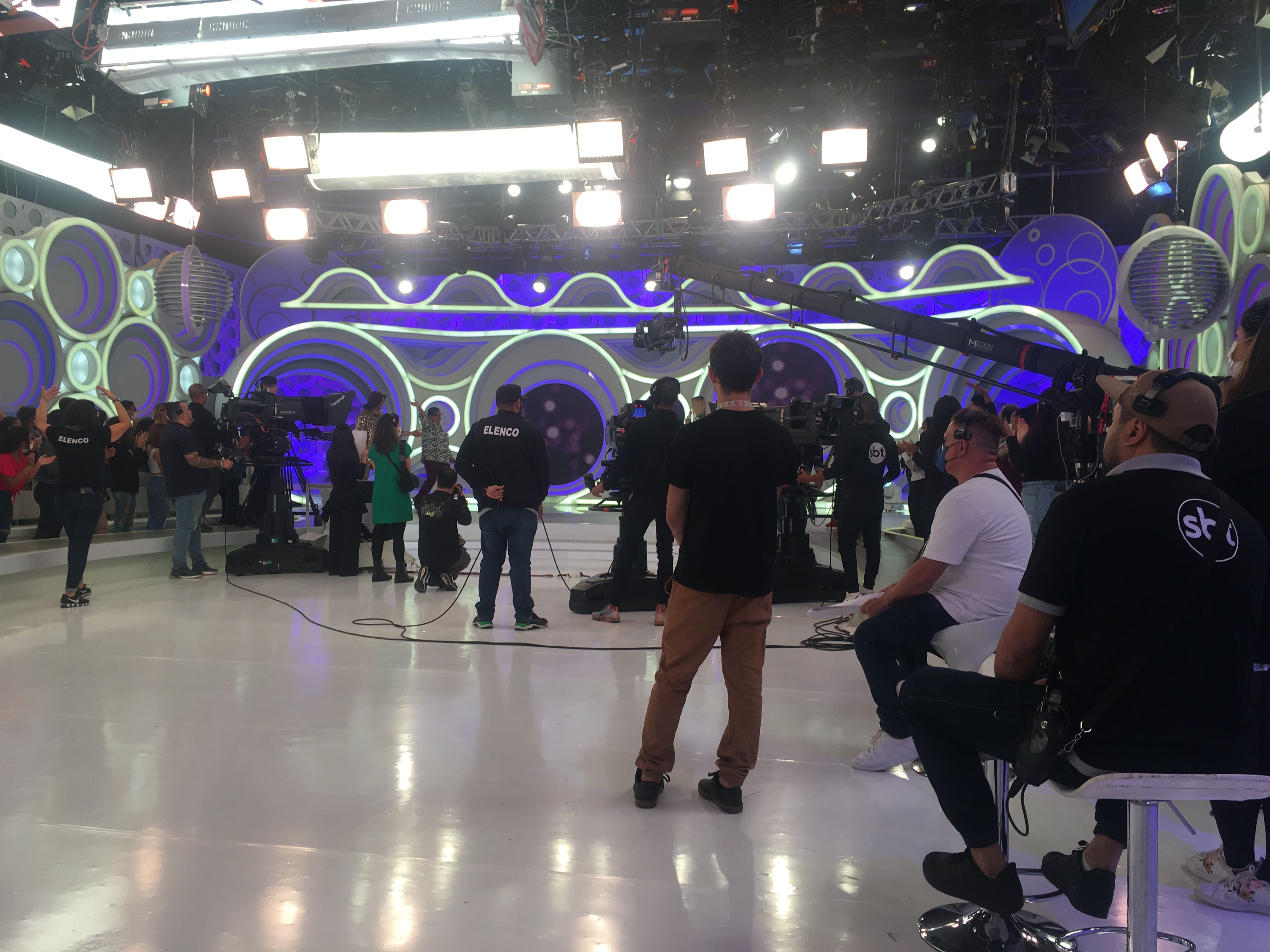 Luzes, câmera e uma equipe afinada para fazer a mágica acontecer.