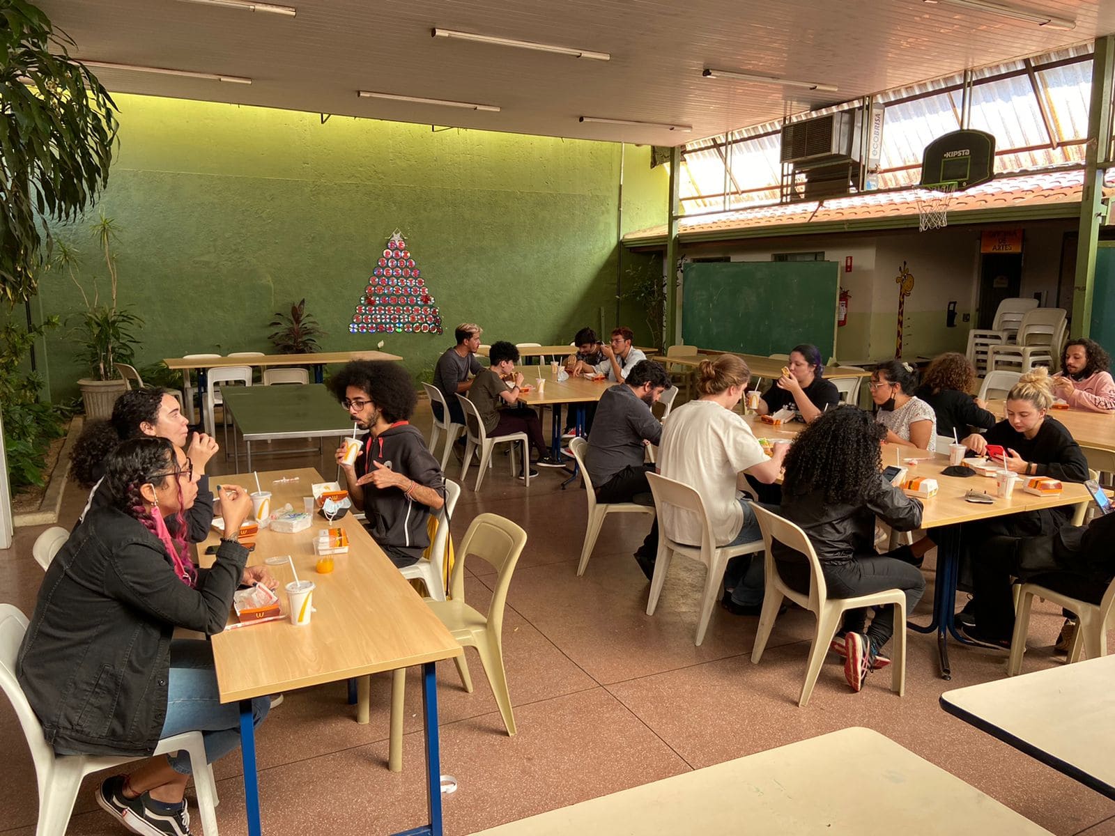 Pausa estratégica com energia garantida pelo Mc.